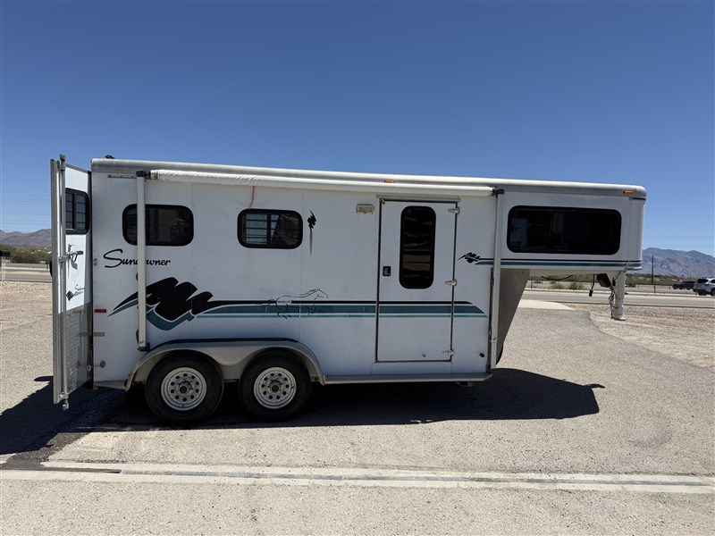 Trailer Photo 7