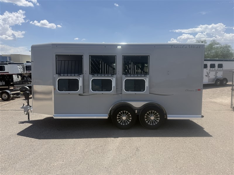 Trailer Photo 3