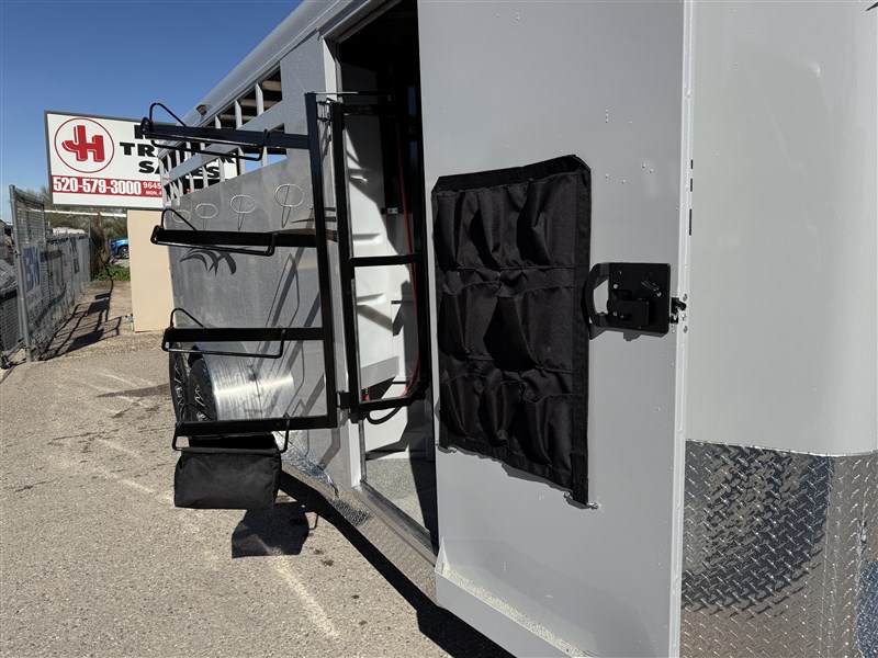Trailer Photo 13