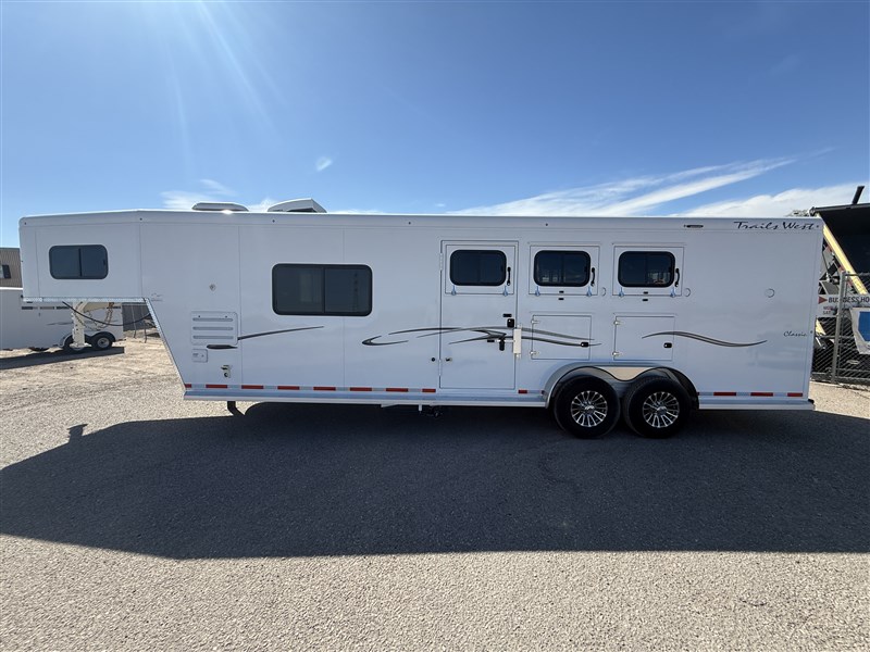 Trailer Photo 2
