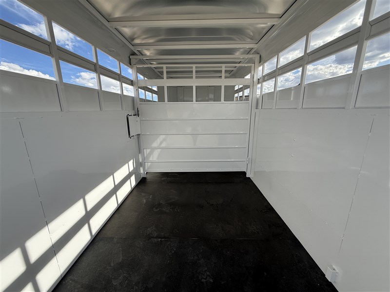 Trailer Photo 7