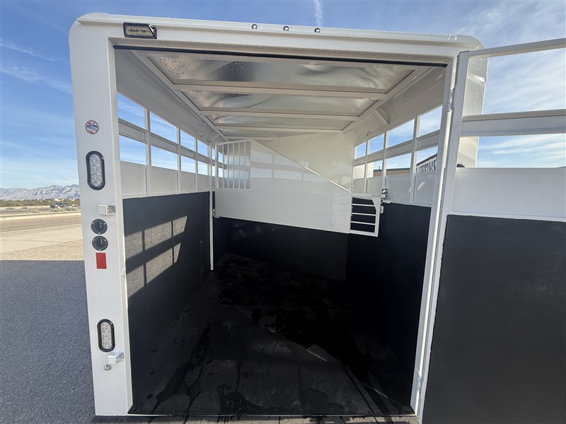 Trailer Photo 5