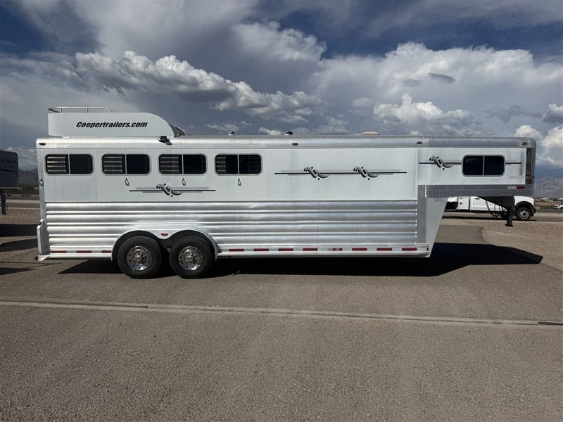 Trailer Photo 7