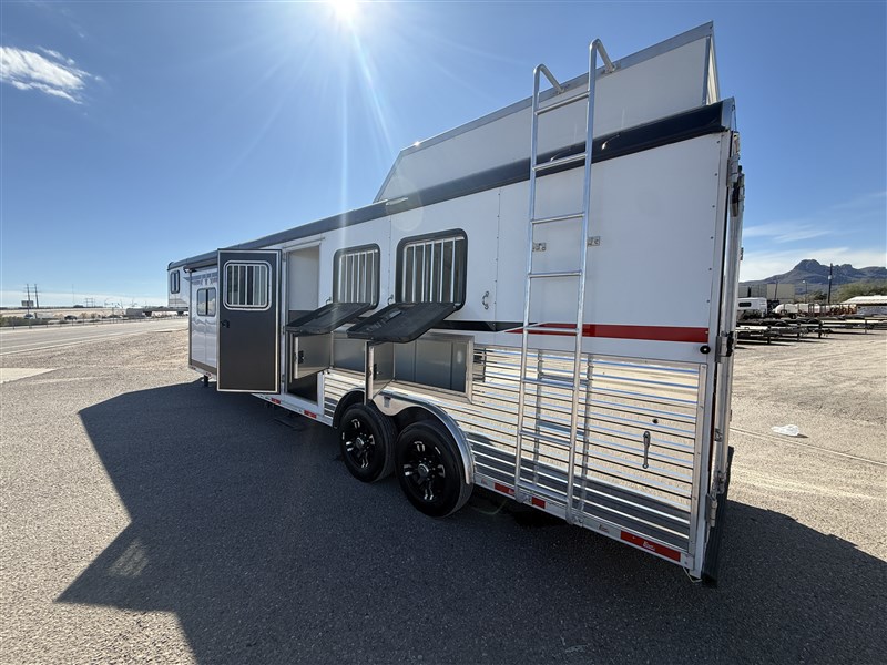 Trailer Photo 3