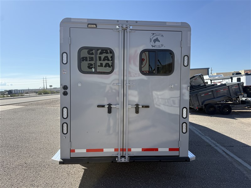 Trailer Photo 4