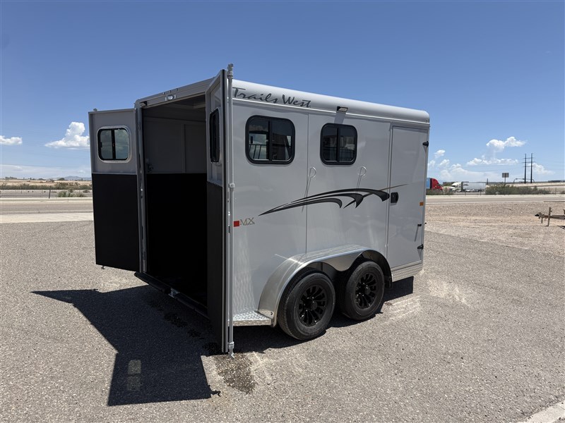 Trailer Photo 11