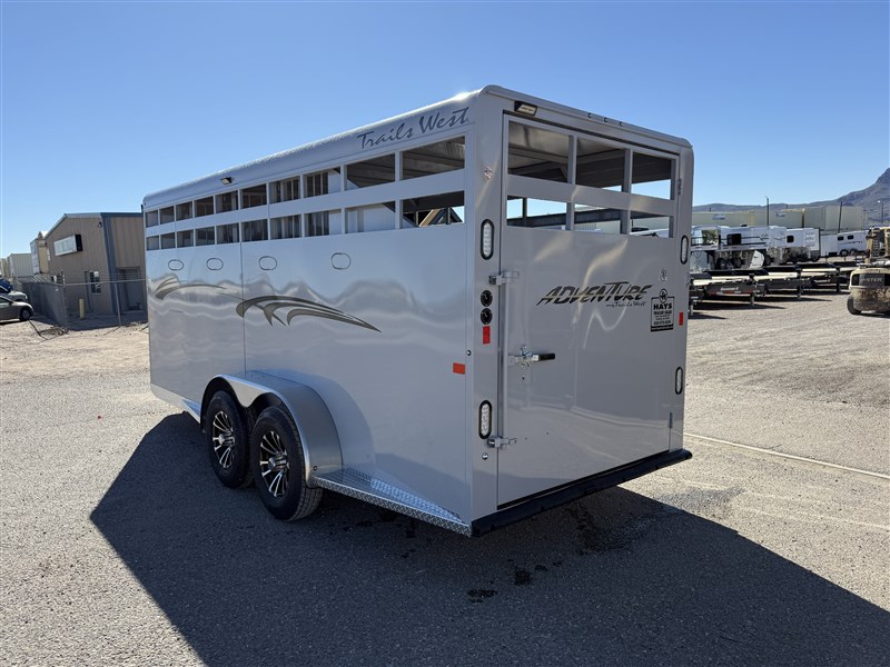 Trailer Photo 3