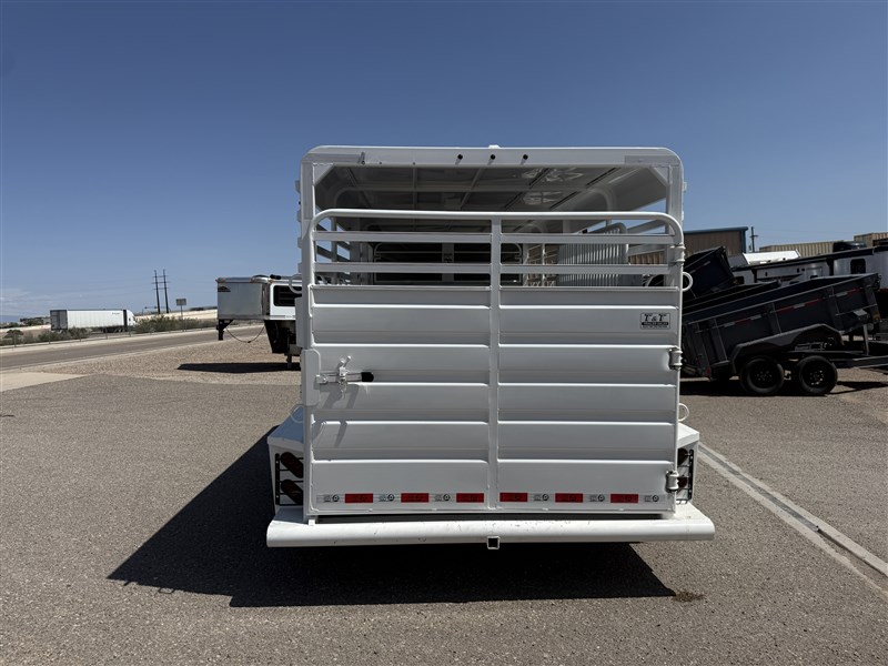Trailer Photo 4