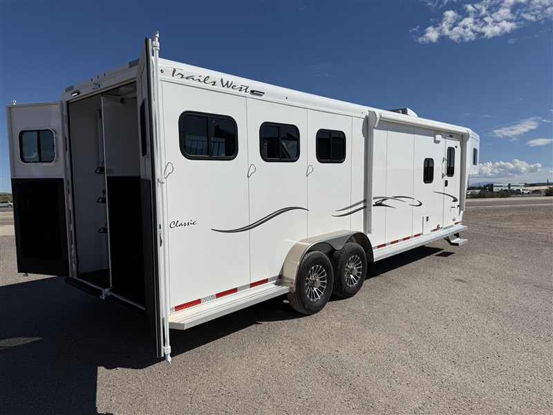 Trailer Photo 10