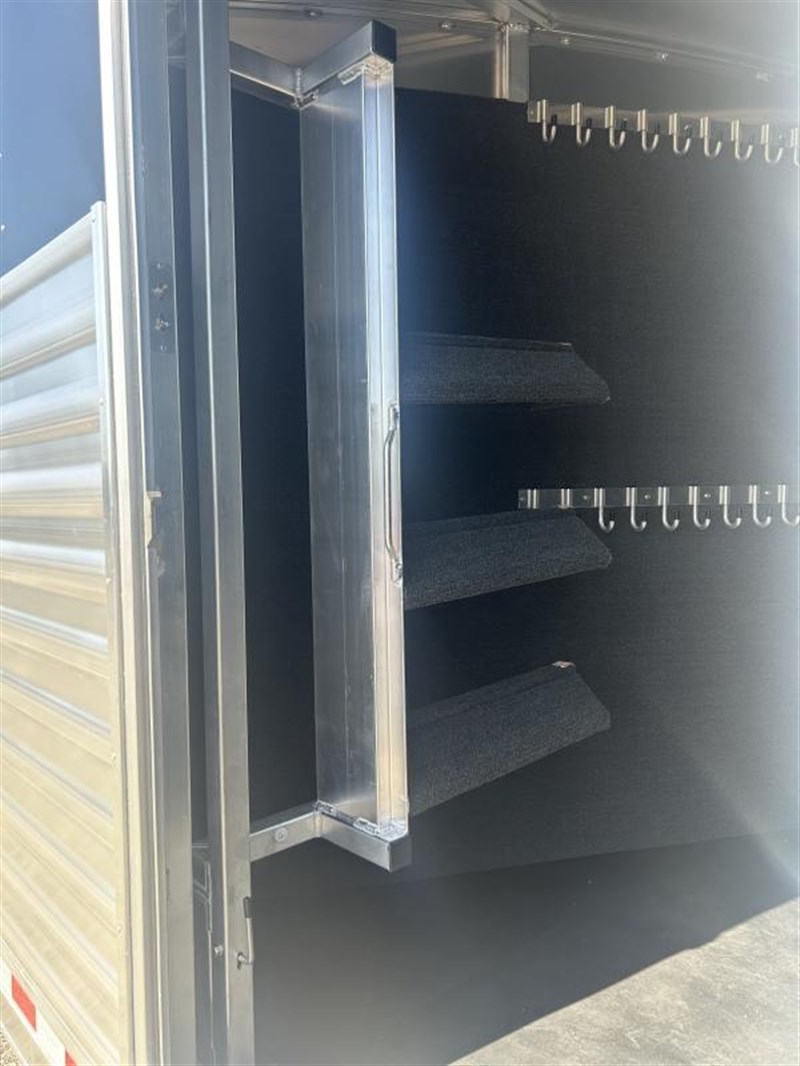 Trailer Photo 18