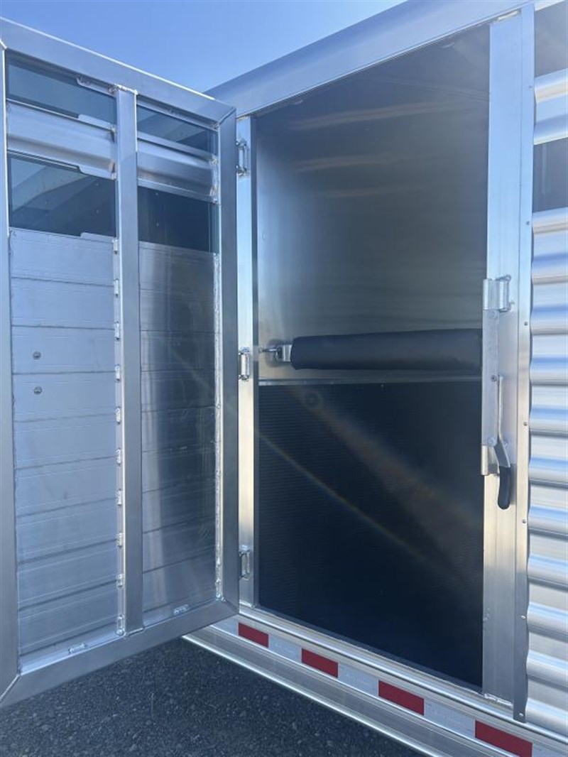 Trailer Photo 21