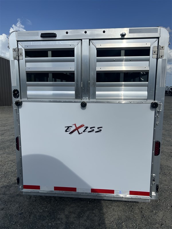 Trailer Photo 11