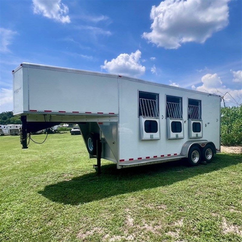 2019 Jamco 3 horse gooseneck slantload trailer