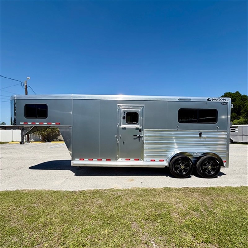2027 Cimarron warmblood 2h gn str - side ramp & sliding divider