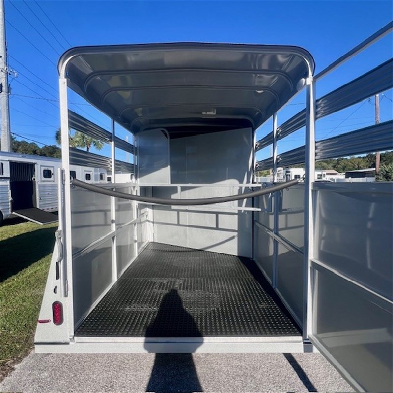 Trailer Photo 8
