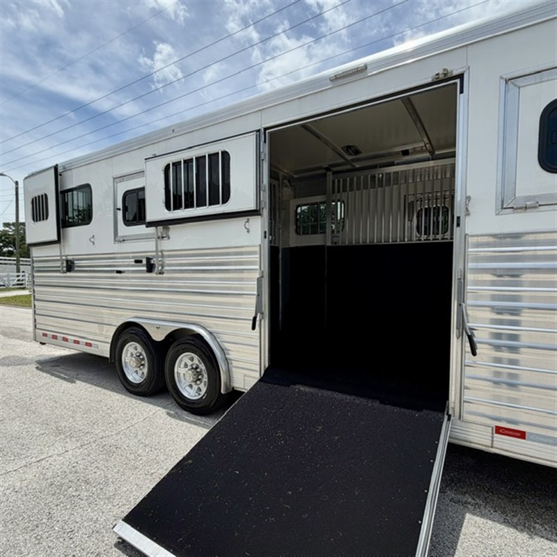 Trailer Photo 13
