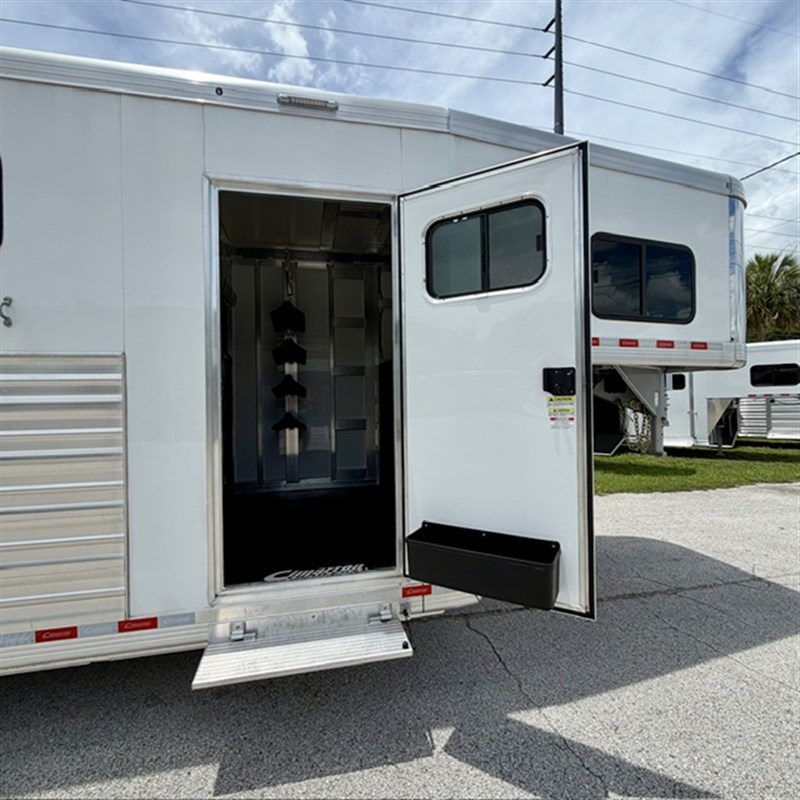 Trailer Photo 18