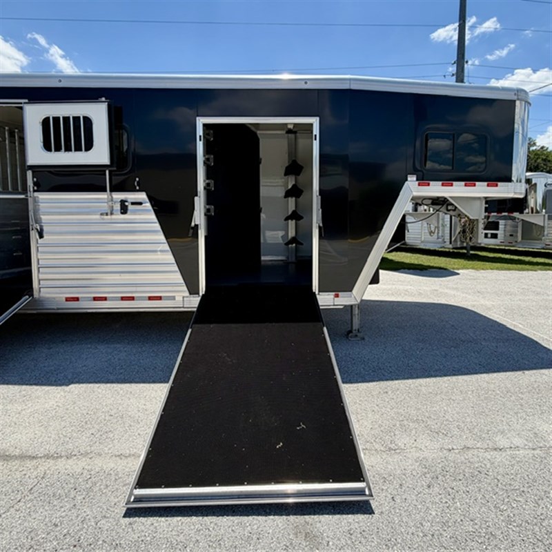 Trailer Photo 26