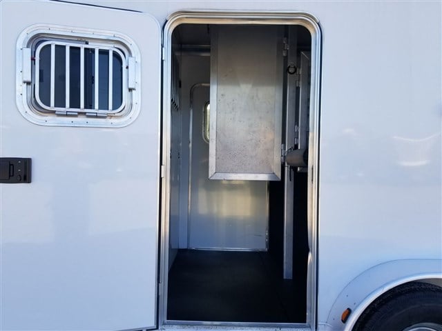 Trailer Photo 7