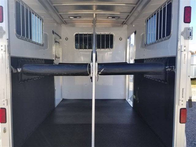 Trailer Photo 13