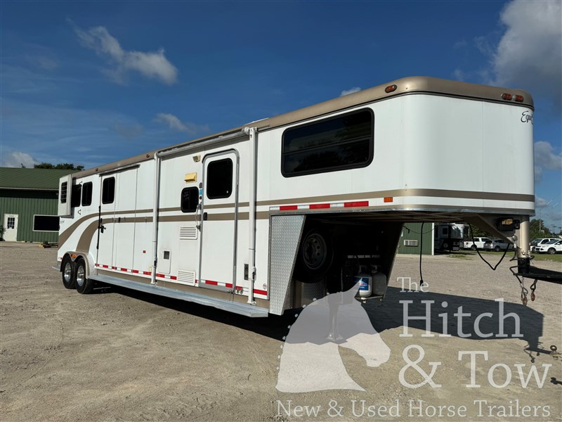 2014 Equispirit 2014 equispirit 2 horse straight load w/ side ramp