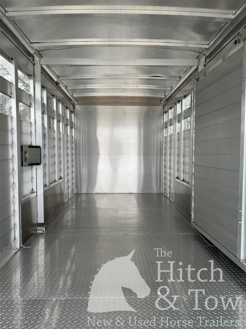 Trailer Photo 9