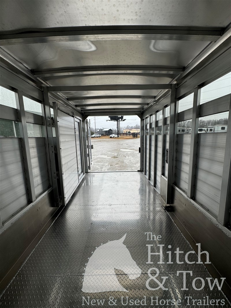 Trailer Photo 11