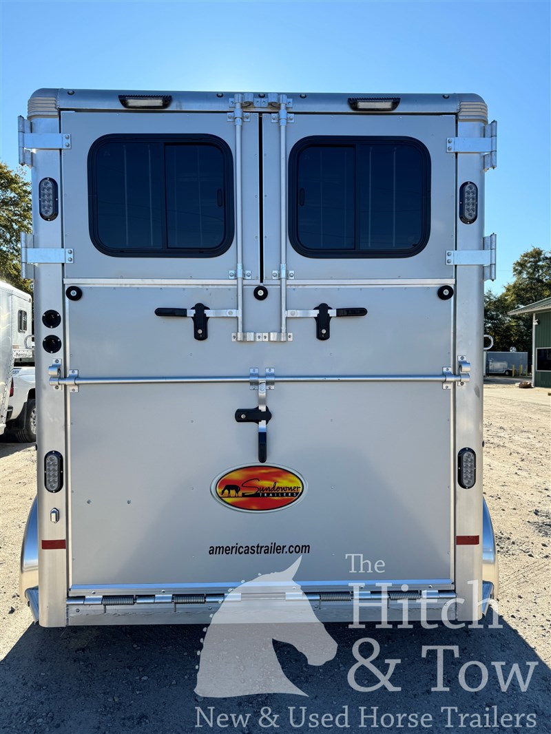 2026 Sundowner 2026 sundowner charter se 2 horse bumper pull