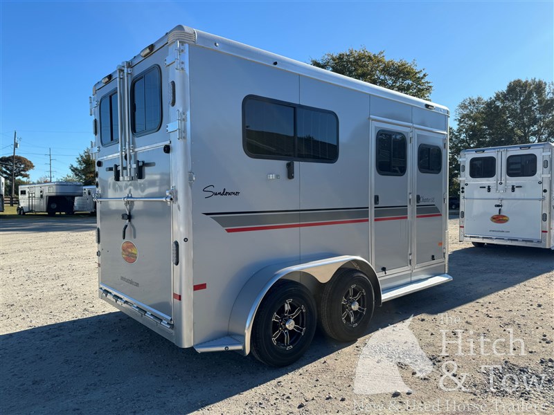 2026 Sundowner 2026 sundowner charter se 2 horse bumper pull