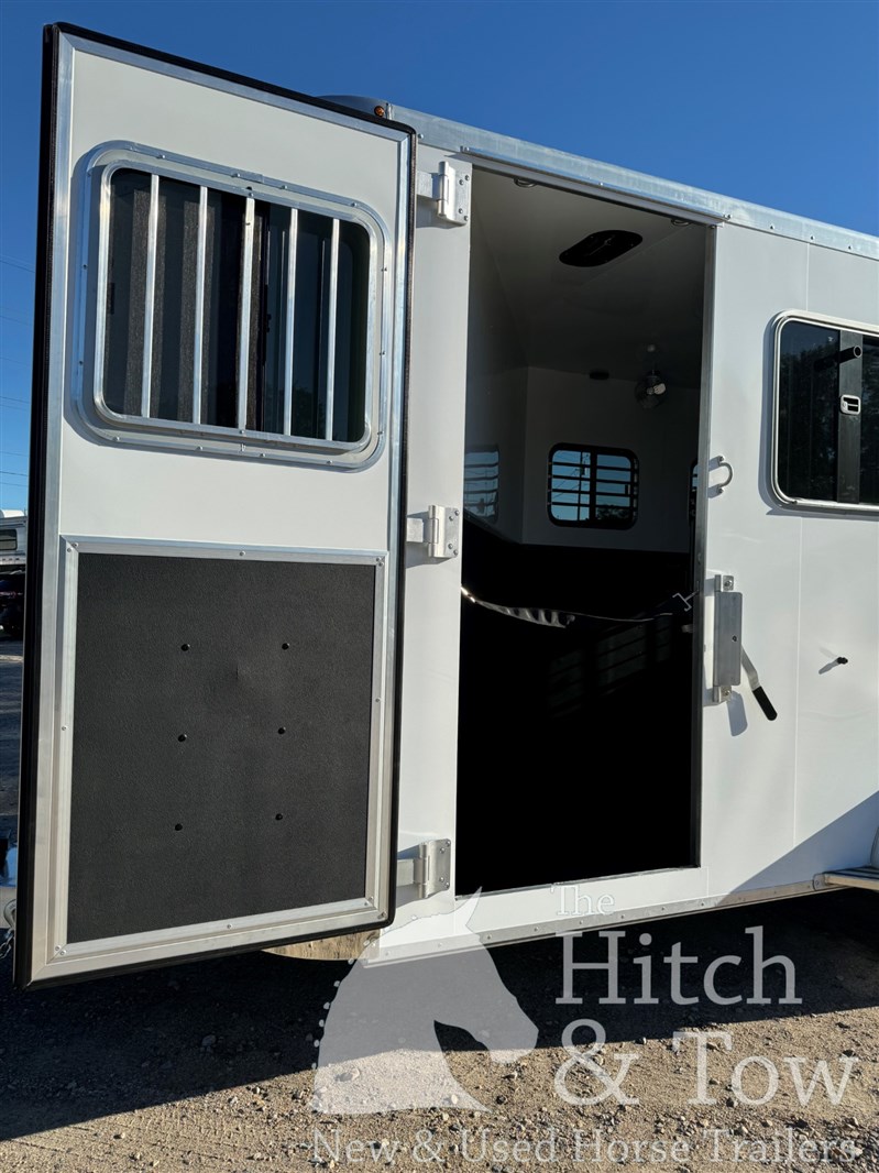 Trailer Photo 17