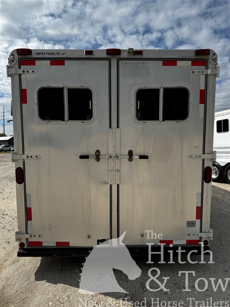 1994 Featherlite 1994 featherlte 2 horse slant gooseneck $10,500