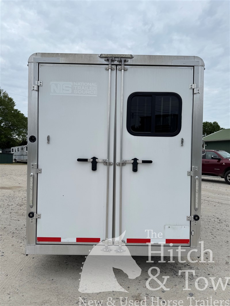 2022 Shadow 2022 shadow 3 horse slant load living quarters