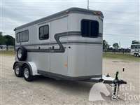 2003 2 horse Hawk 2003 HAWK 2 HORSE BUMPER PULL W/ DRESSING ROOM 