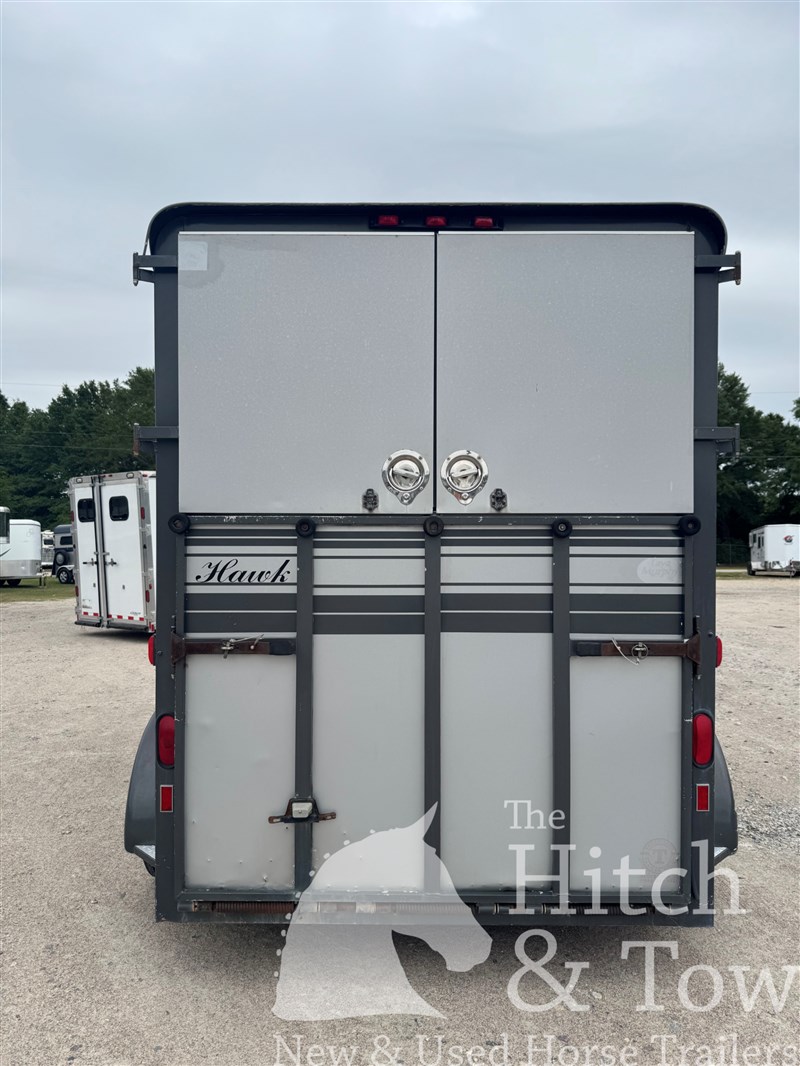 2003 Hawk 2003 hawk 2 horse bumper pull w/ dressing room