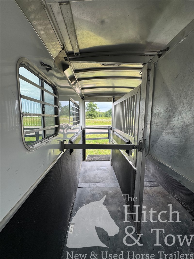 Trailer Photo 16