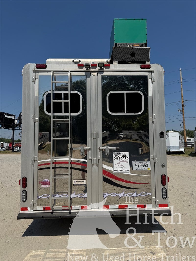 2006 Elite 2006 elite 4 horse w/ 20' lq, reverse load!