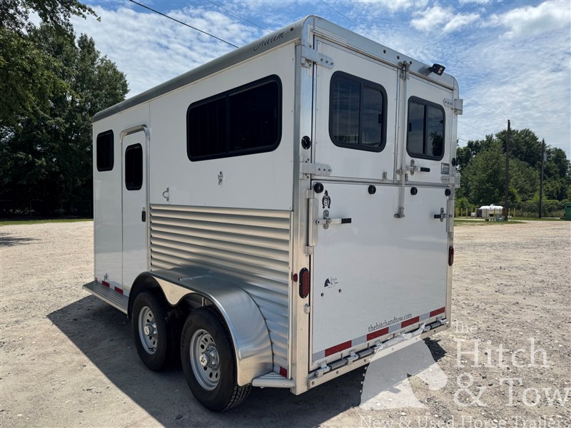 2024 Adam 2024 adam 2 horse bumper pull w/ dressing room!