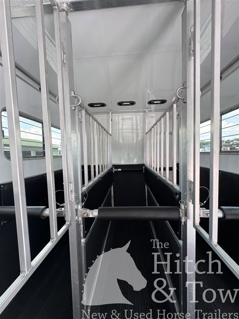 Trailer Photo 15
