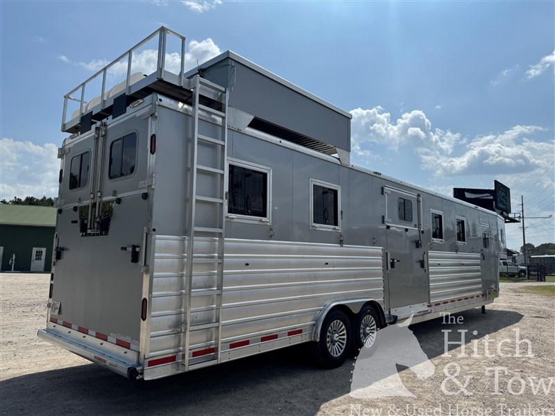 Trailer Photo 2
