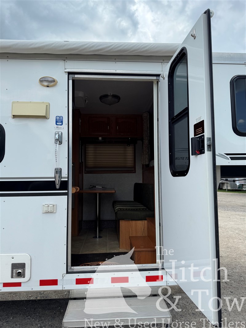 Trailer Photo 16