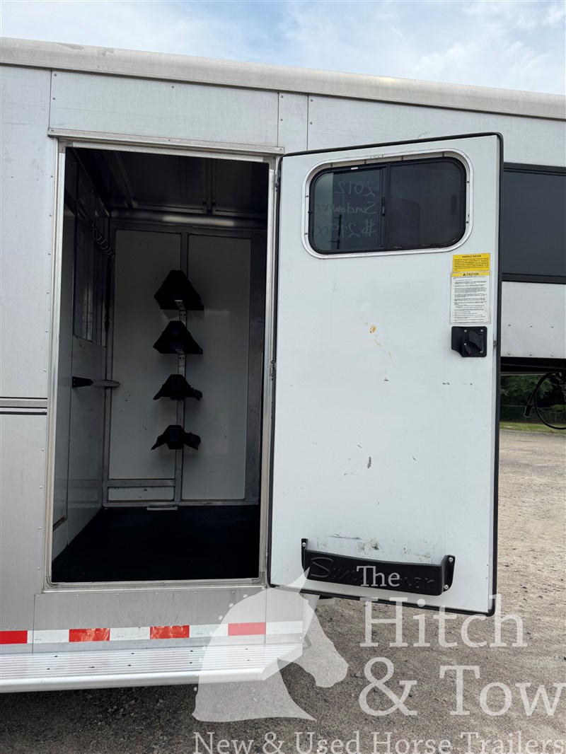 Trailer Photo 19