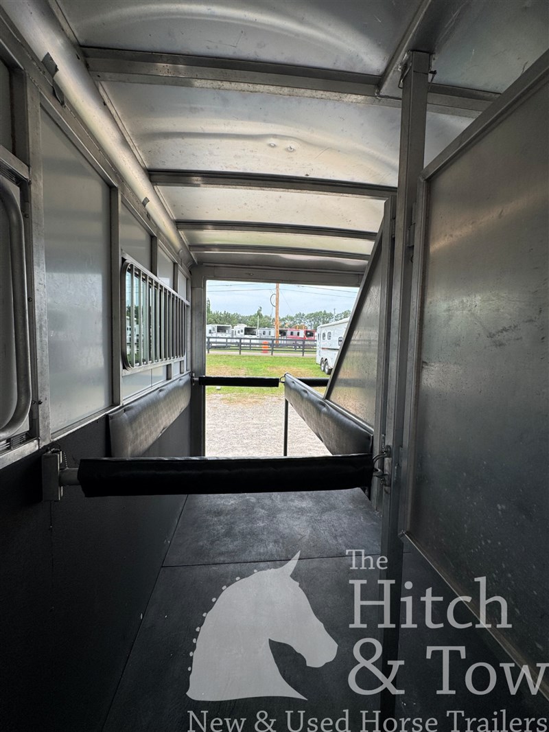 Trailer Photo 17