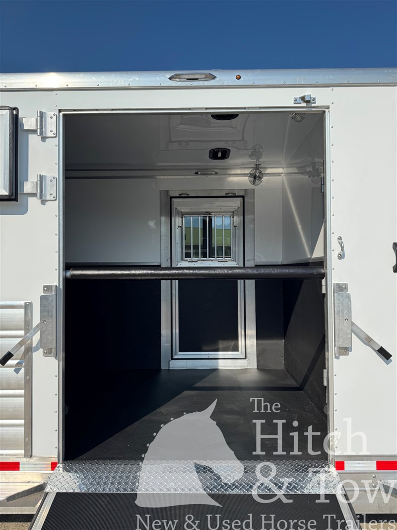 Trailer Photo 15