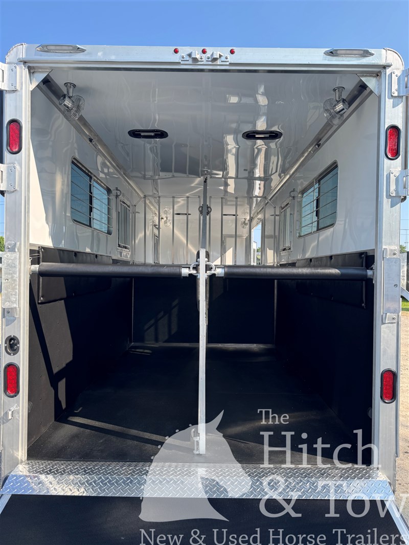 Trailer Photo 8