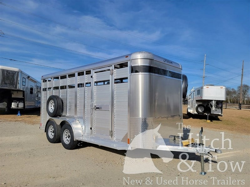2026 Adam 2026 ADAM LIVESTOCK BUMPER PULL W/ ESCAPE DOOR! 