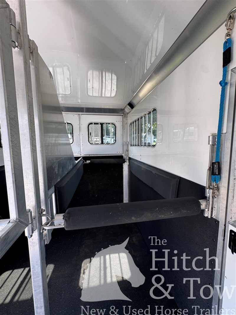 Trailer Photo 15