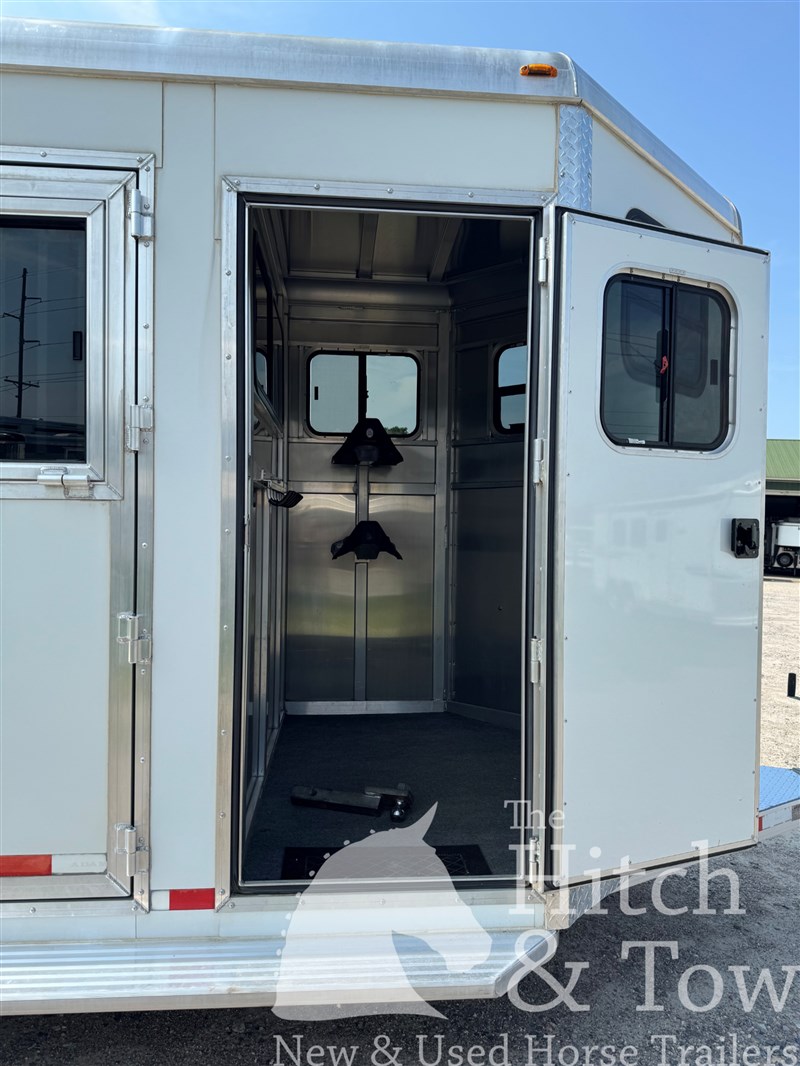 Trailer Photo 16