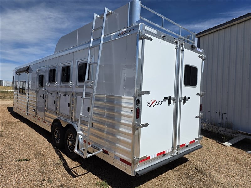 Trailer Photo 2