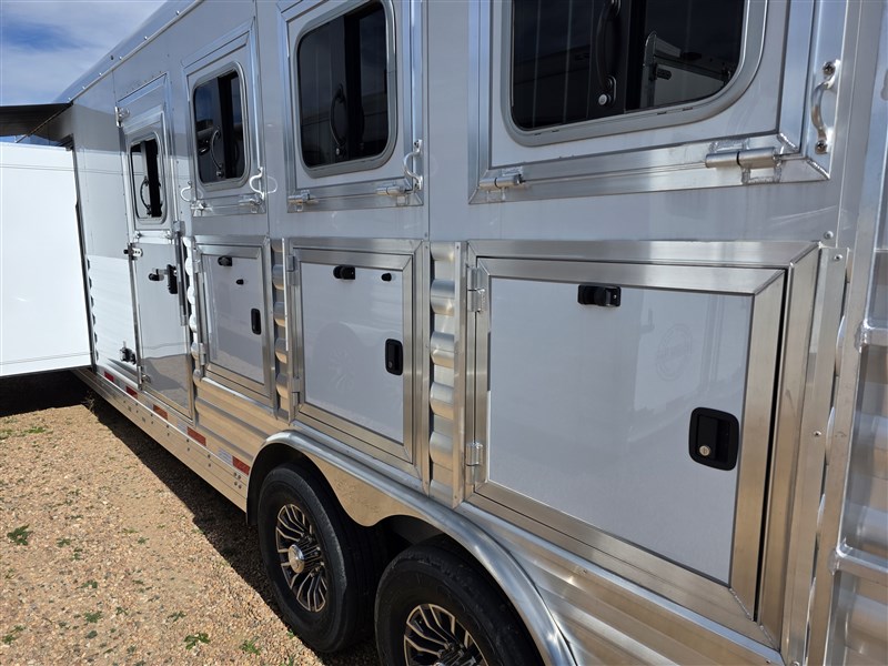 Trailer Photo 20