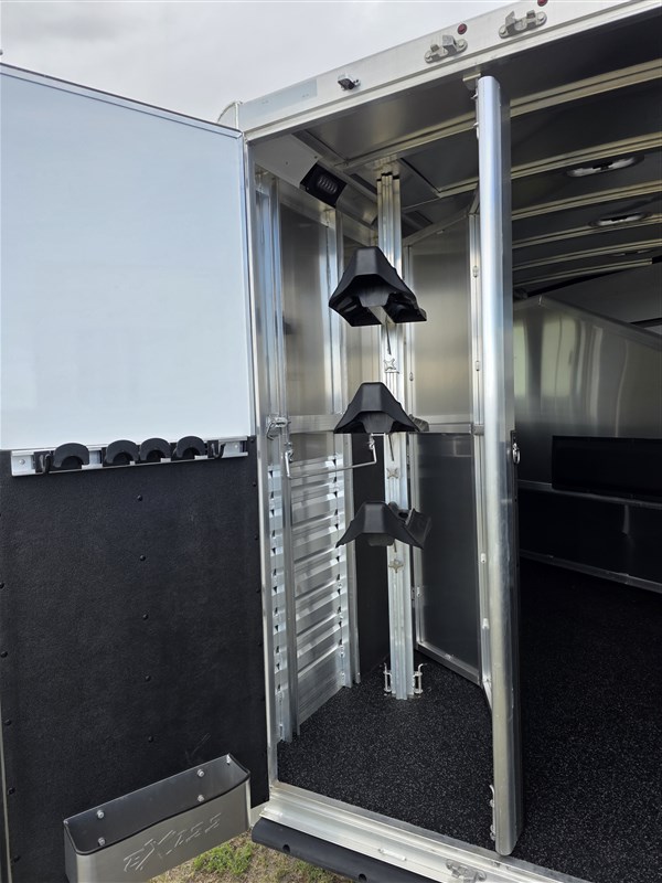 2025 Exiss 3 horse lq 10'6'' sw
